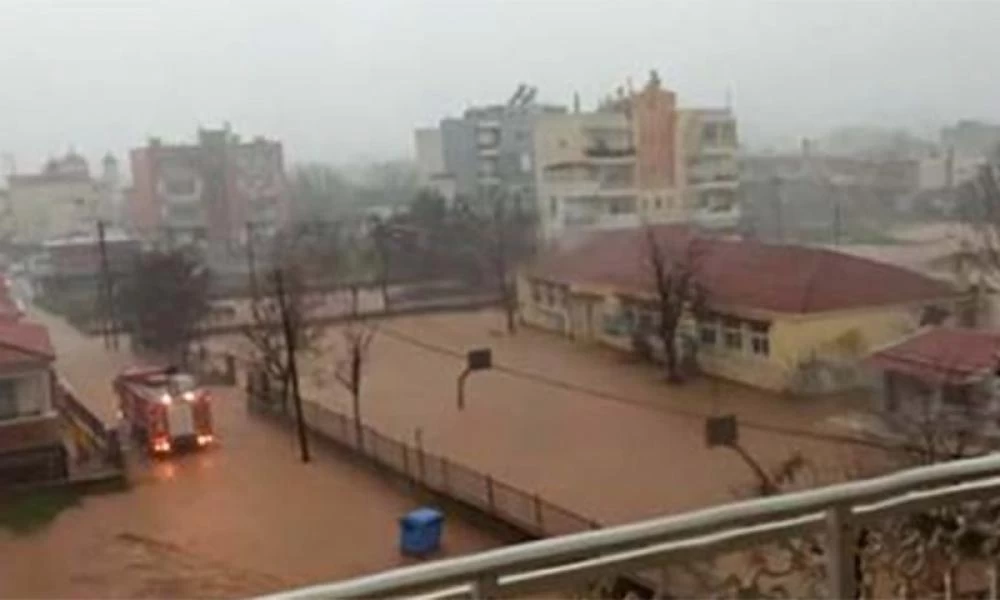 Αλεξανδρούπολη: 'Εγκλωβίστηκαν μαθητές και εκπαιδευτικοί σε σχολείο